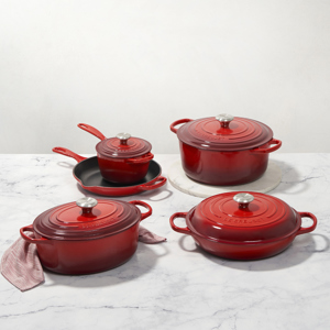 Le Creuset Signature Cerise Cast Iron Skillet with Metal Handle 23cm